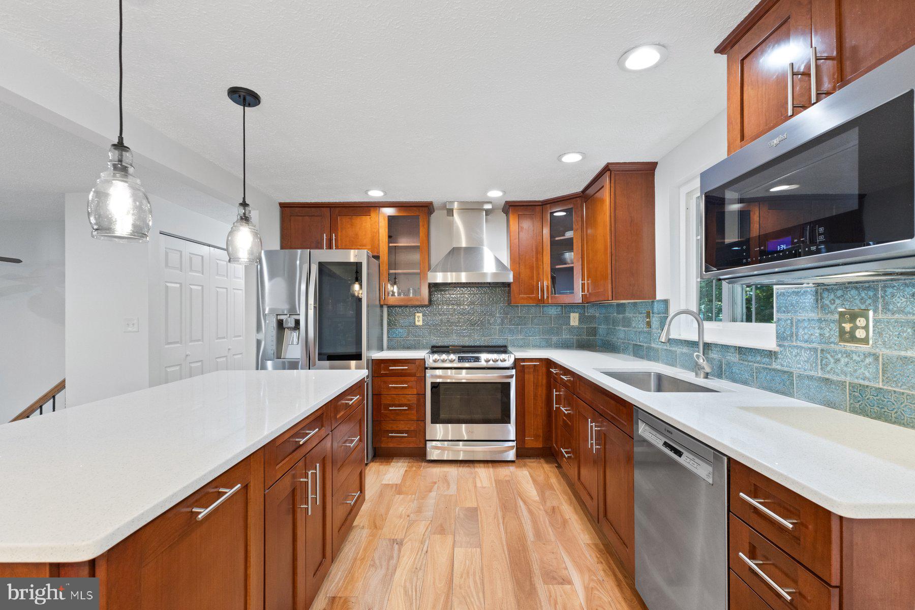 8508 RIPPLED CREEK COURT