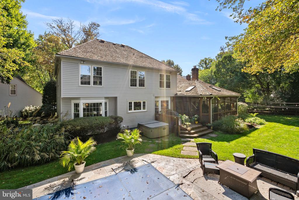 2950 BROOK MILL COURT