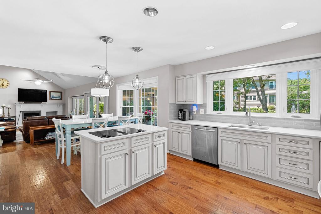 2950 BROOK MILL COURT