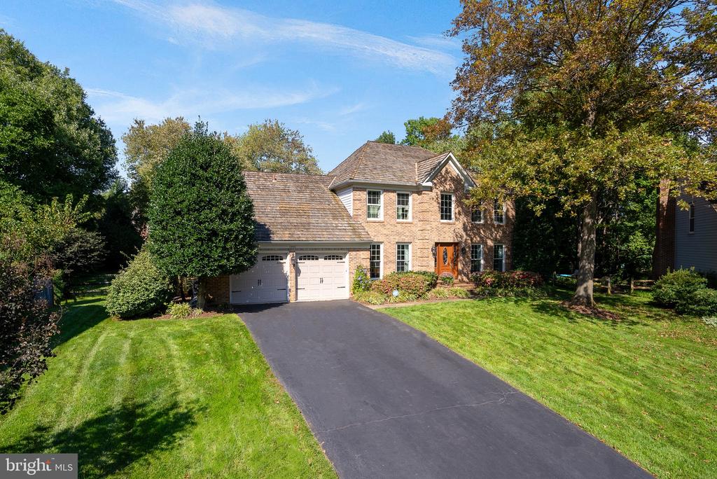 2950 BROOK MILL COURT