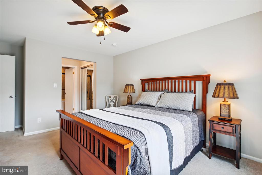12933 GRAYS POINTE ROAD B 12933B
