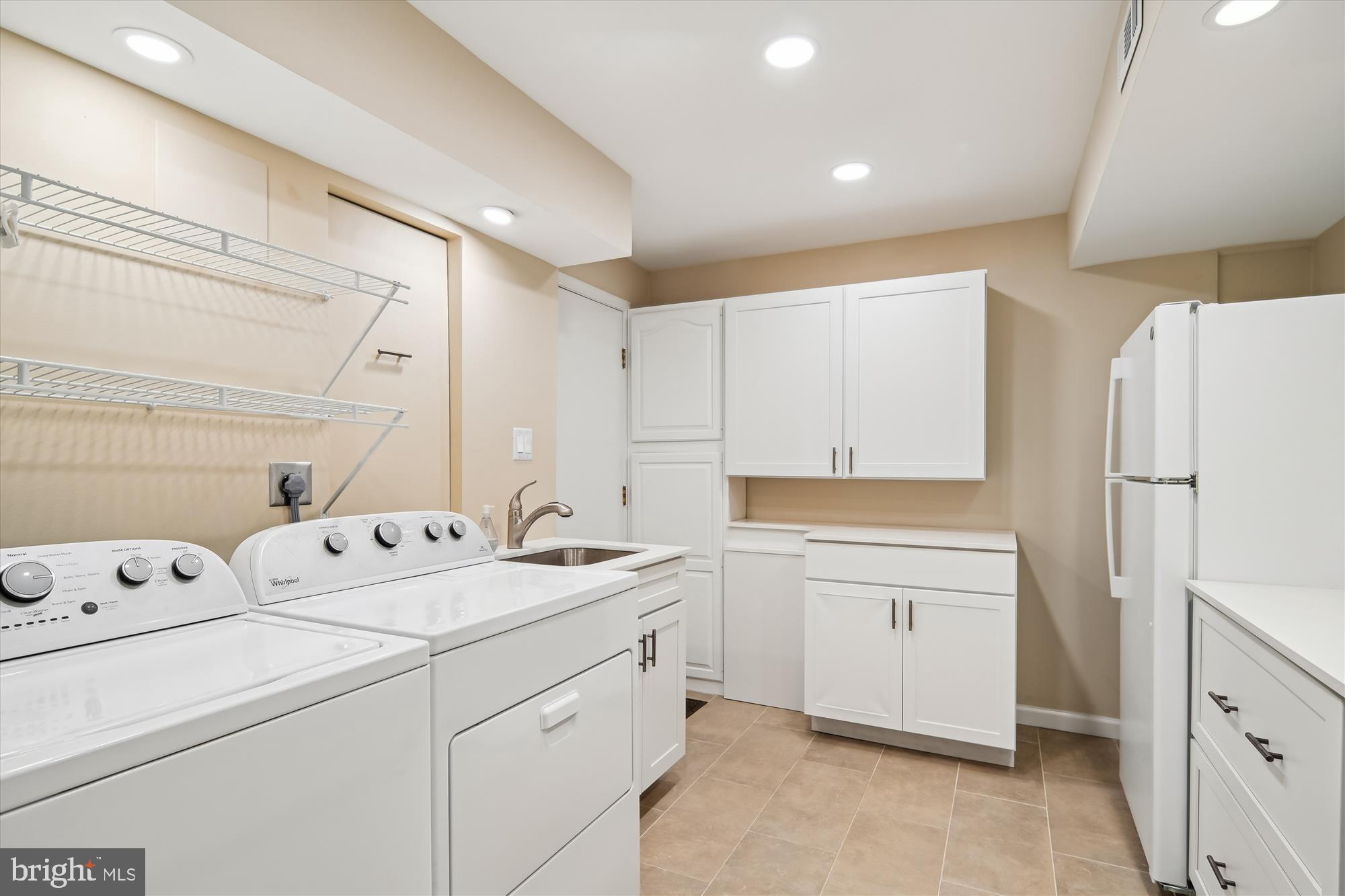 7605 CAMP ALGER AVENUE