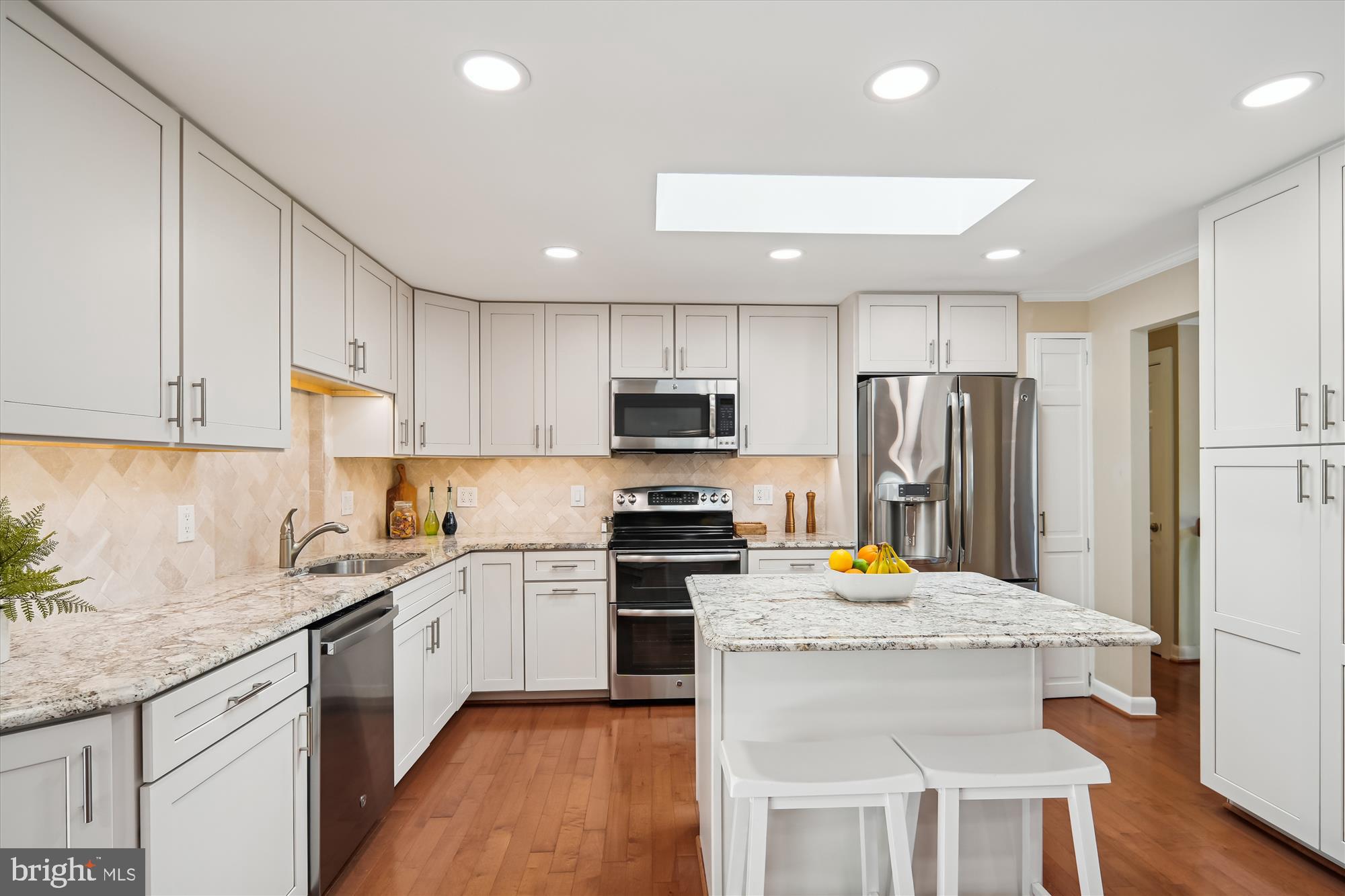 7605 CAMP ALGER AVENUE