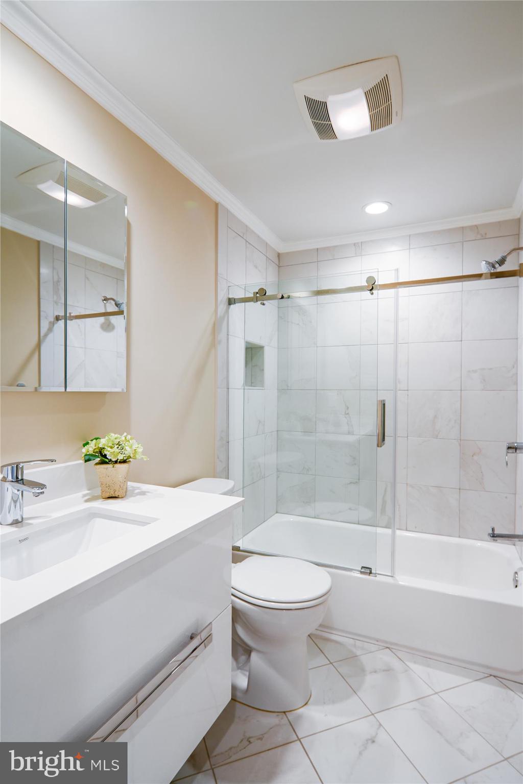 7605 CAMP ALGER AVENUE