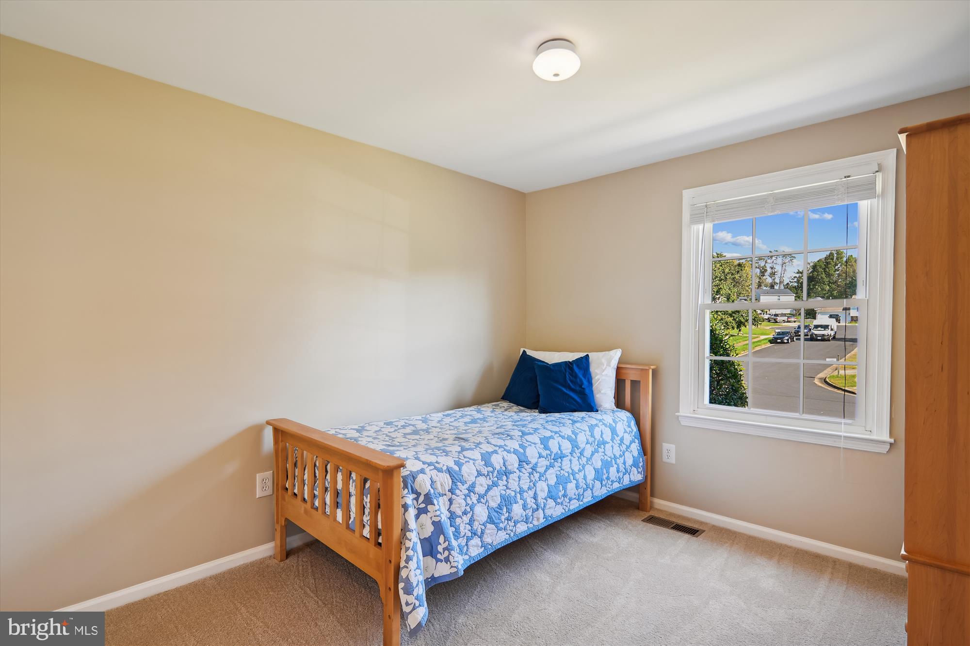 7605 CAMP ALGER AVENUE