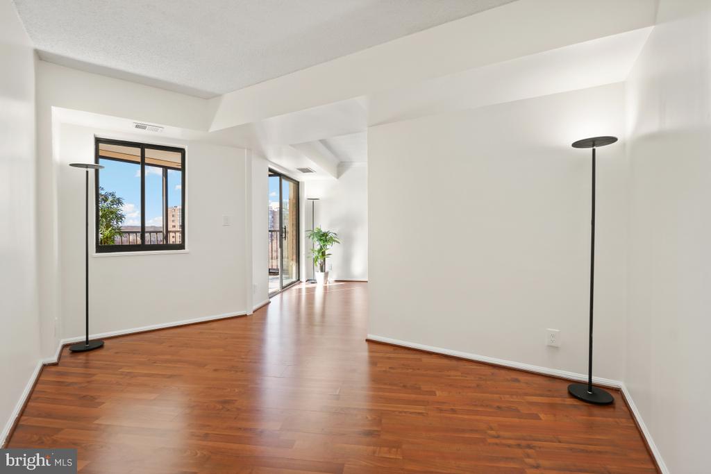 5903 MOUNT EAGLE DRIVE 1611