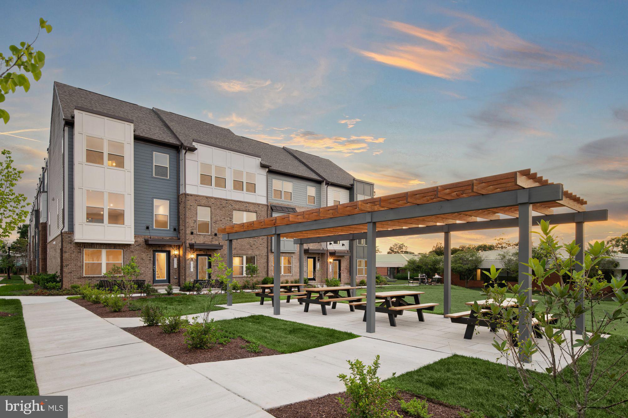2157 GLACIER ROAD