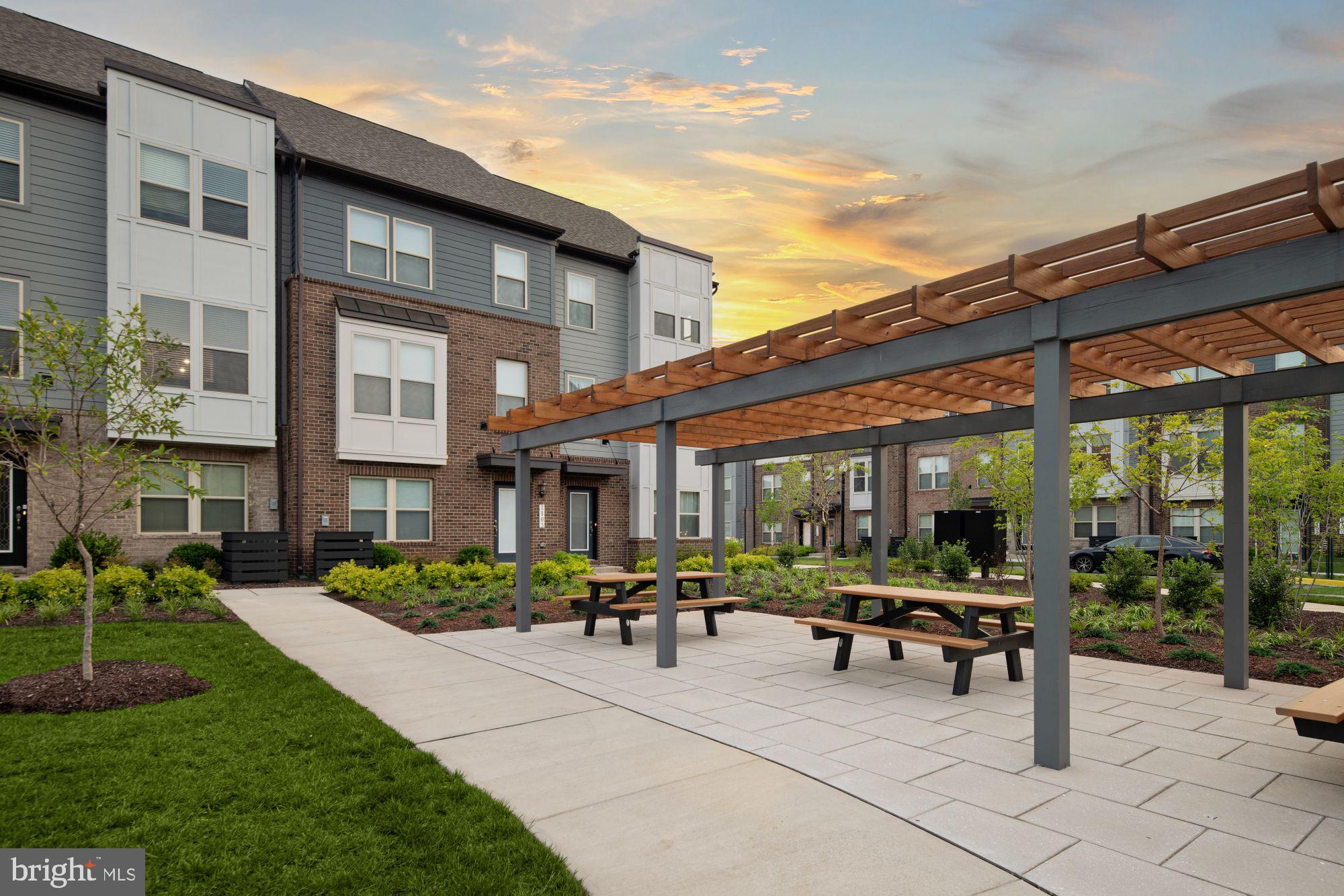 2157 GLACIER ROAD