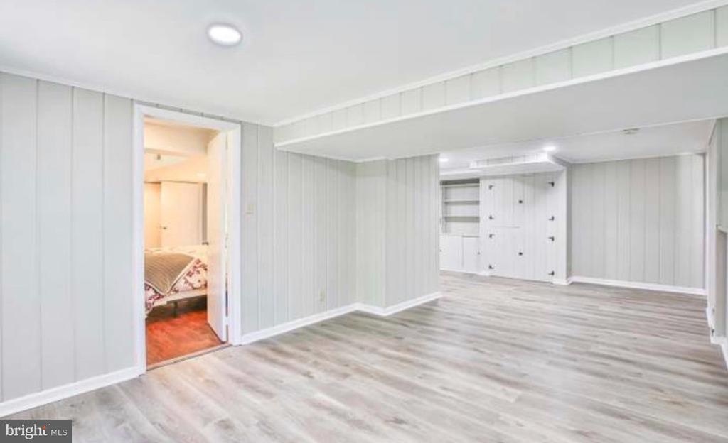 7110 MURRAY LANE