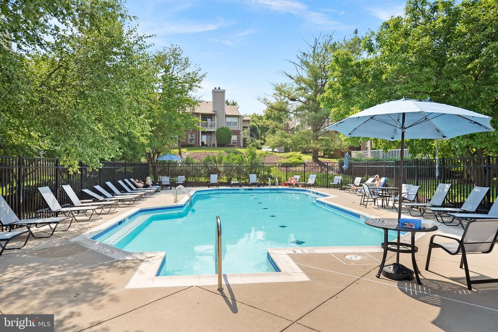 1725 ASCOT WAY Unit: 1725D