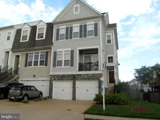 18202 MILL HOUSE SQUARE