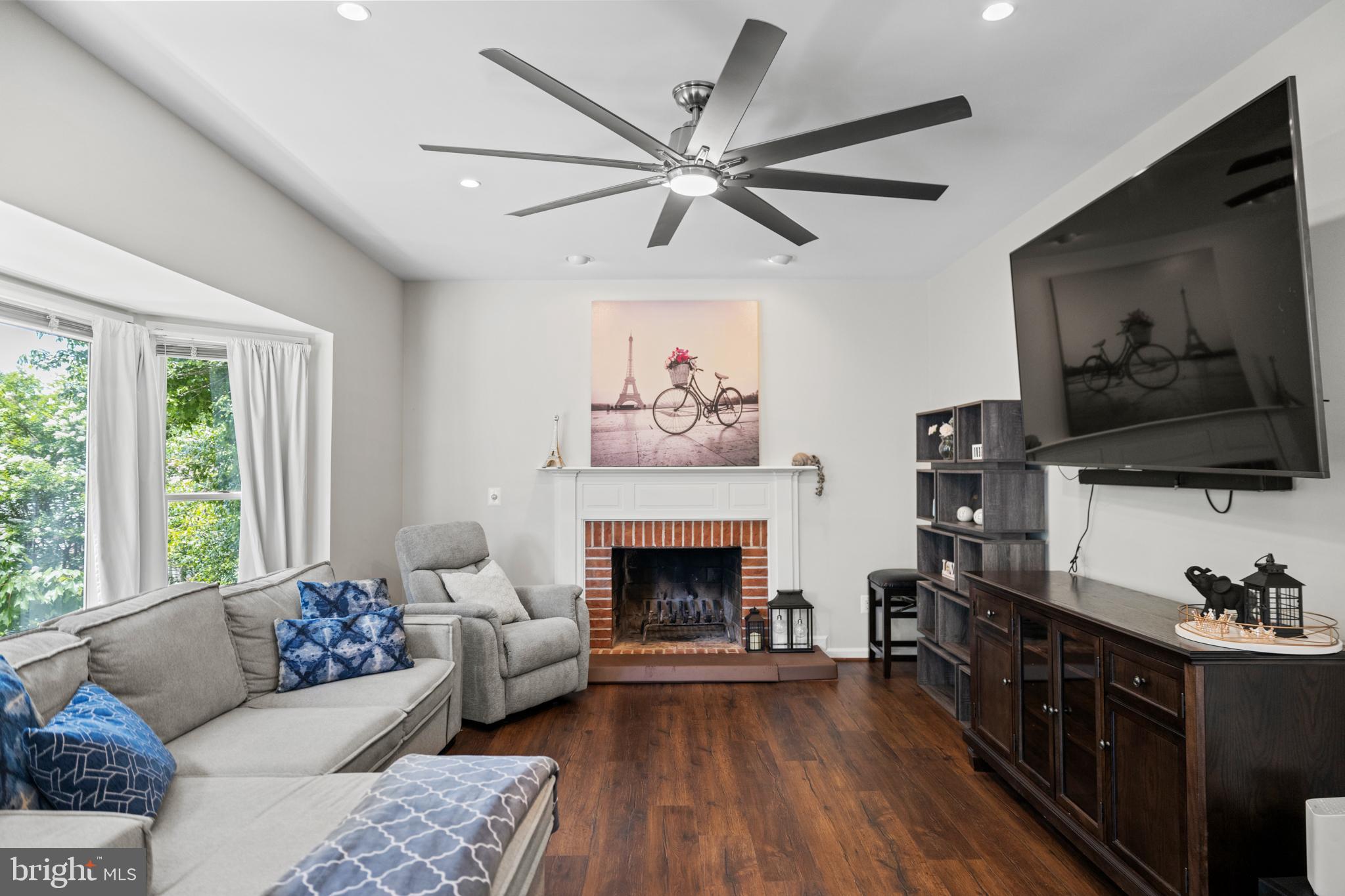 17455 ALDERSHOT PLACE