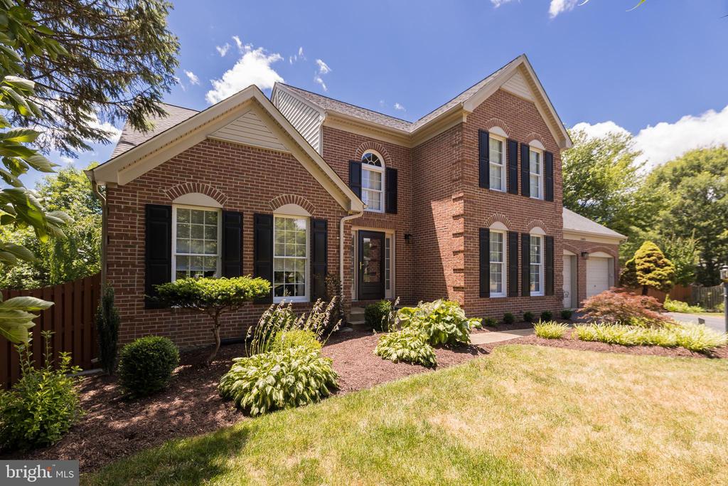 17455 ALDERSHOT PLACE
