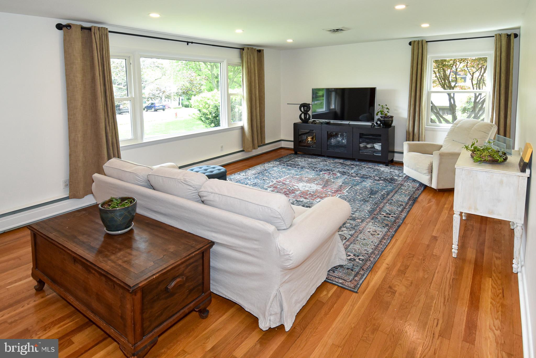 2 CINNAMON FERN ROAD