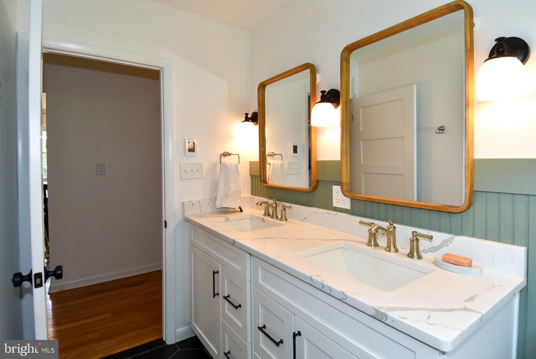 2 CINNAMON FERN ROAD