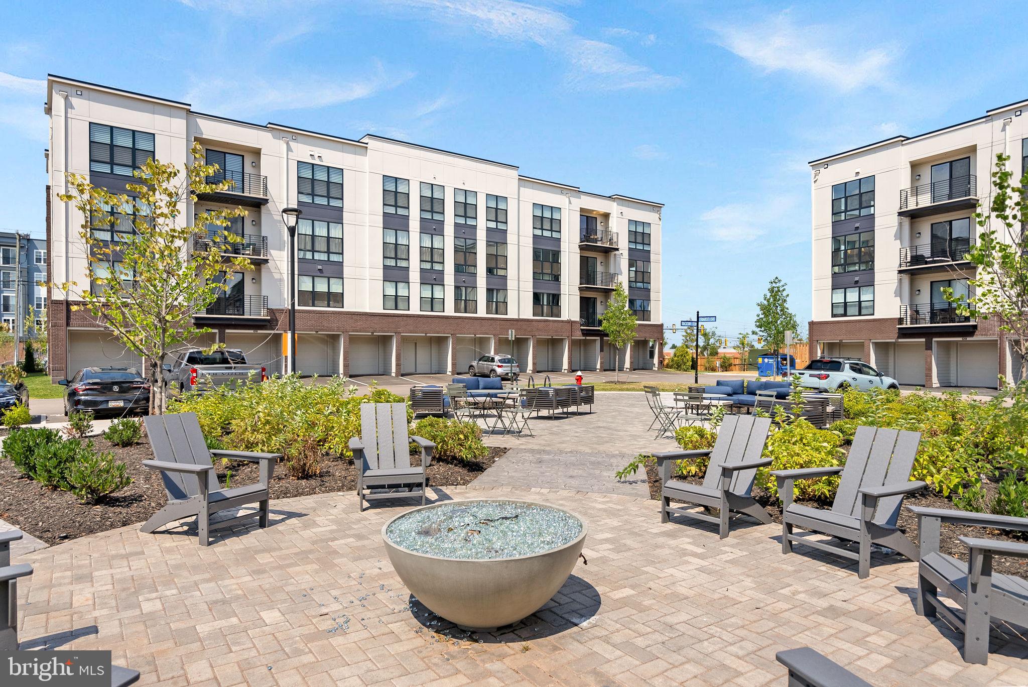 43820 TRACKSIDE TERRACE 404