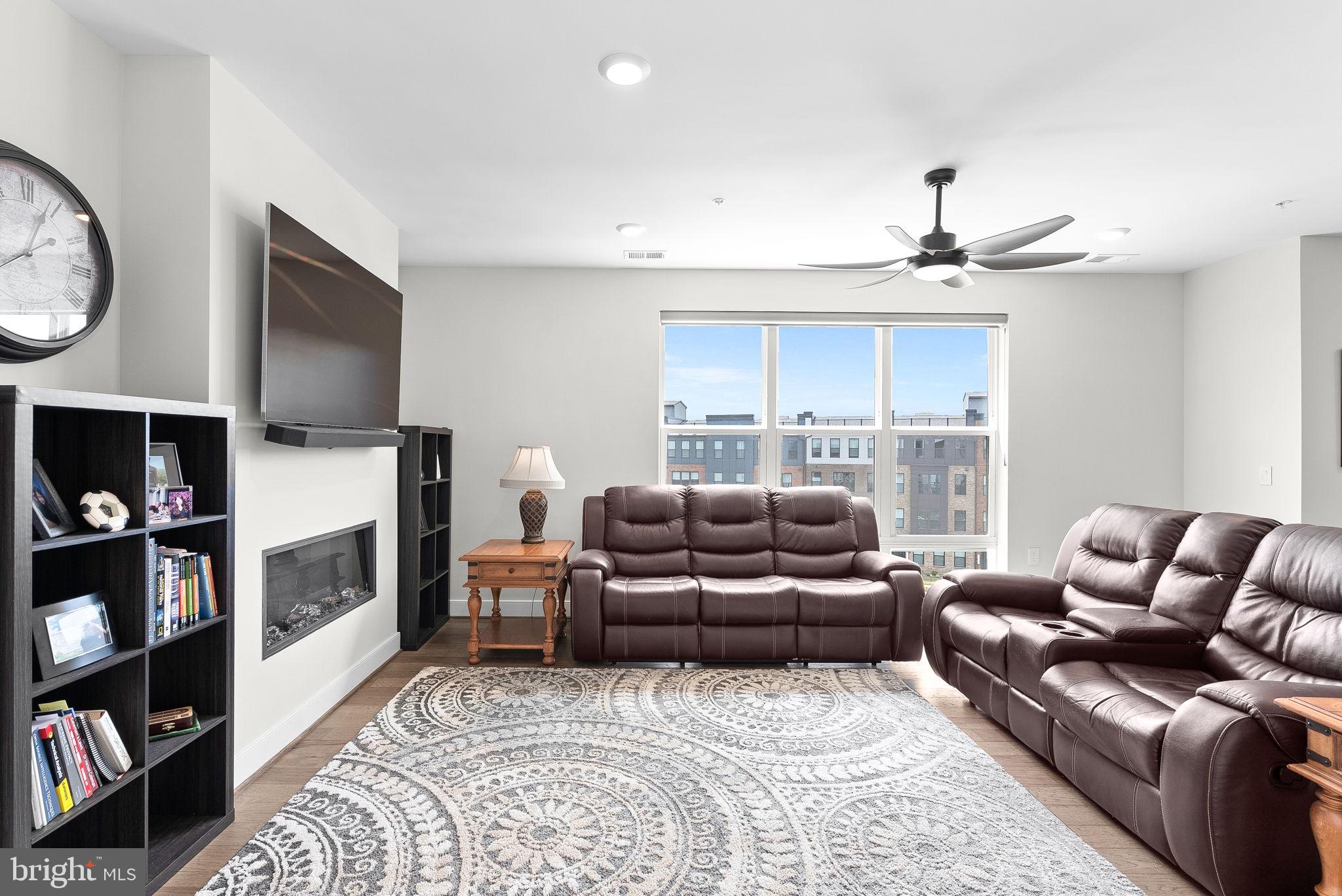 43820 TRACKSIDE TERRACE 404