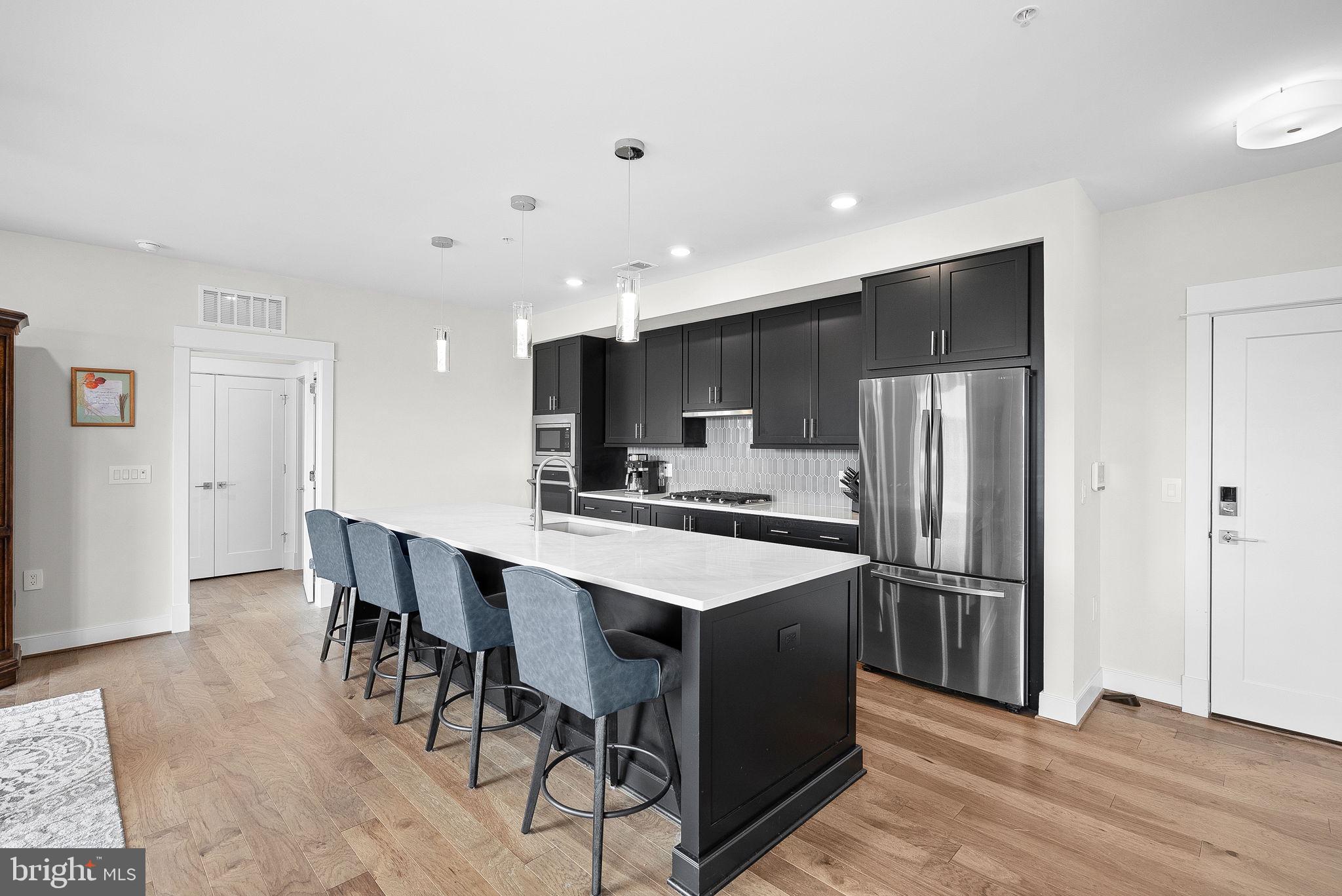 43820 TRACKSIDE TERRACE 404