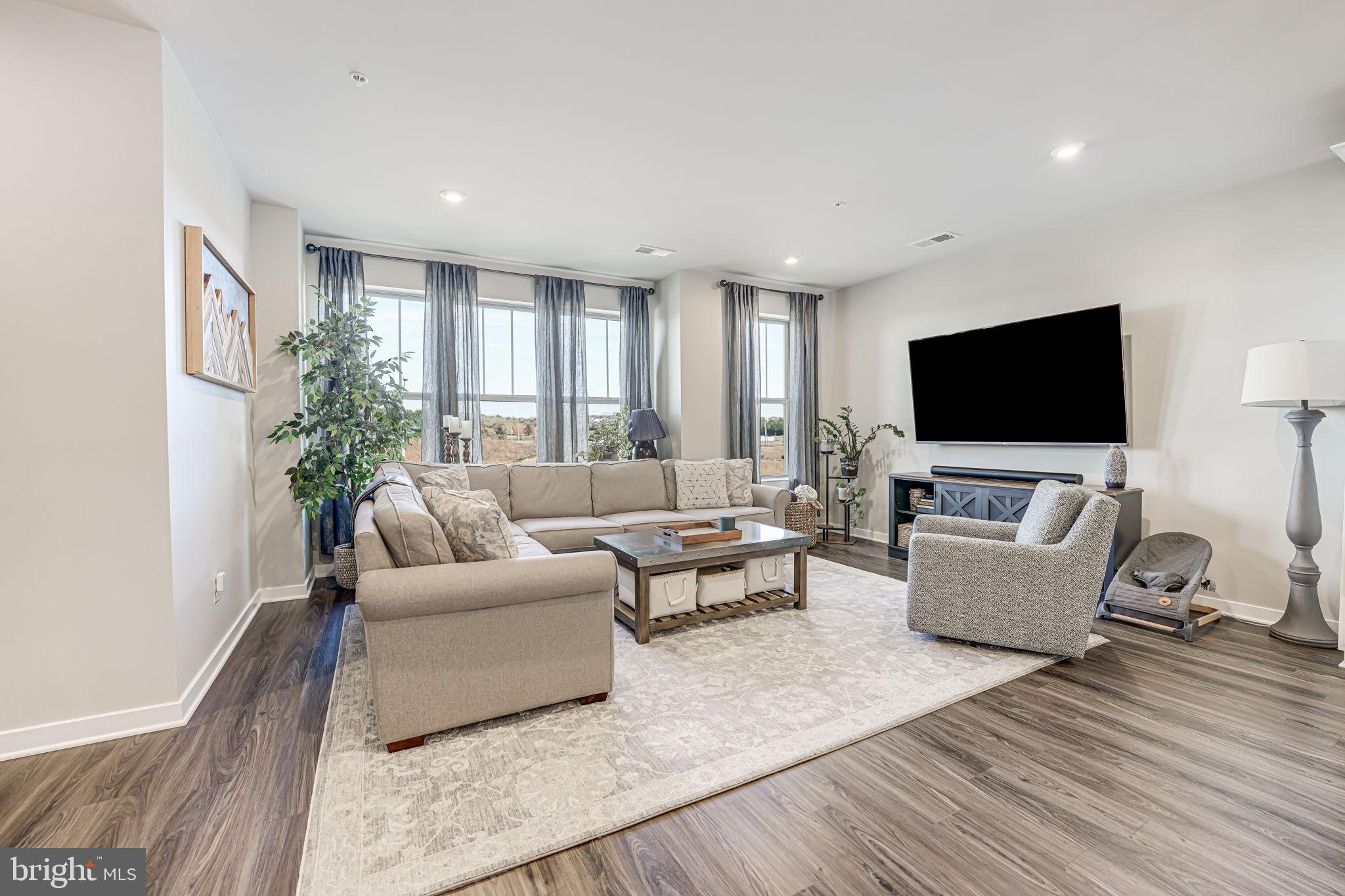 2218 ABBOCCATO TERRACE SE