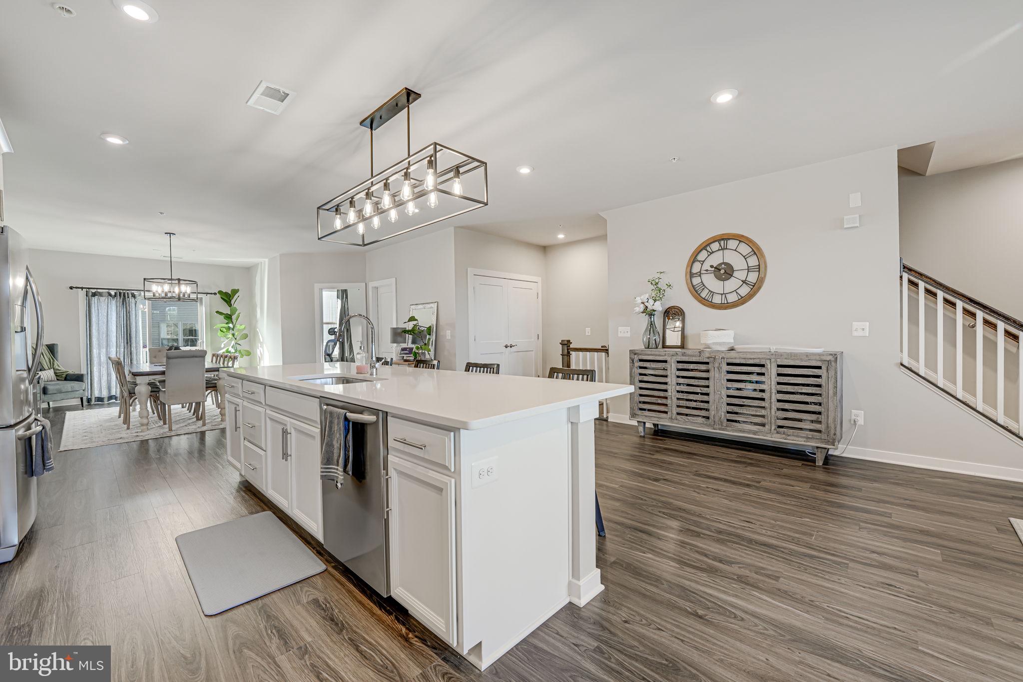 2218 ABBOCCATO TERRACE SE