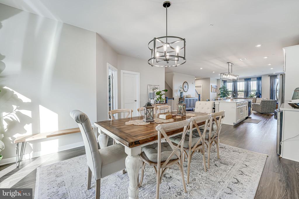 2218 ABBOCCATO TERRACE SE