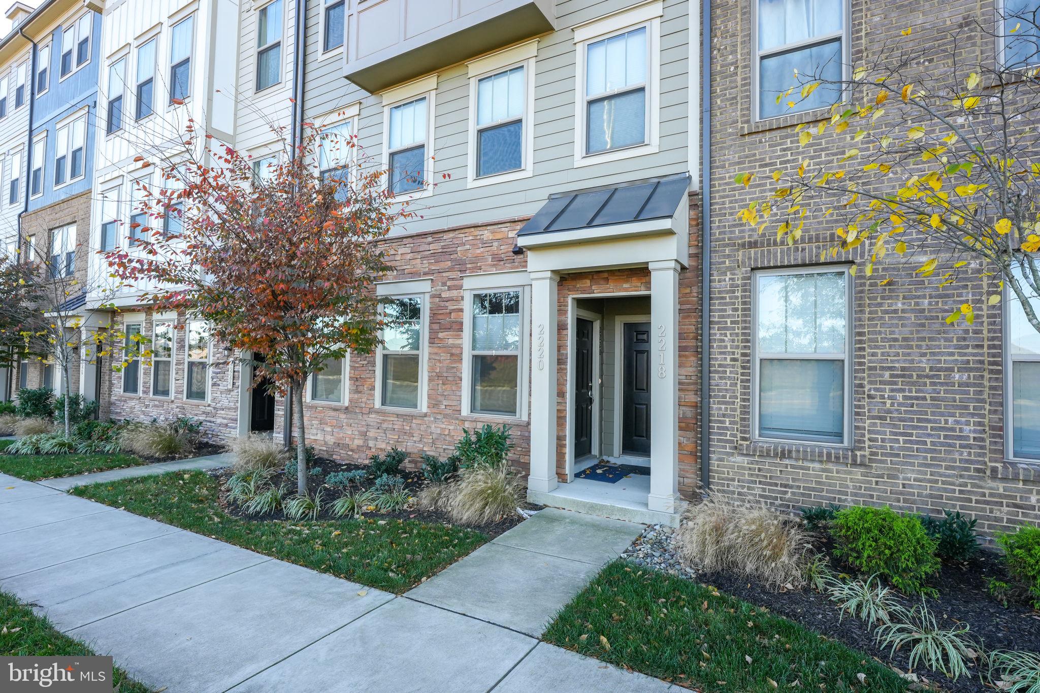 2218 ABBOCCATO TERRACE SE