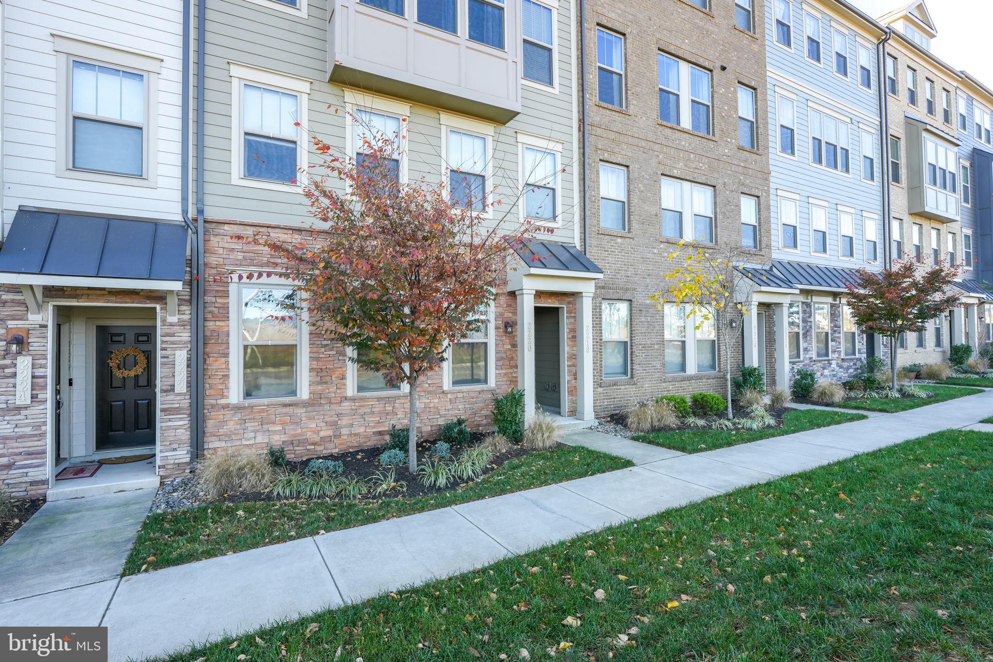 2218 ABBOCCATO TERRACE SE