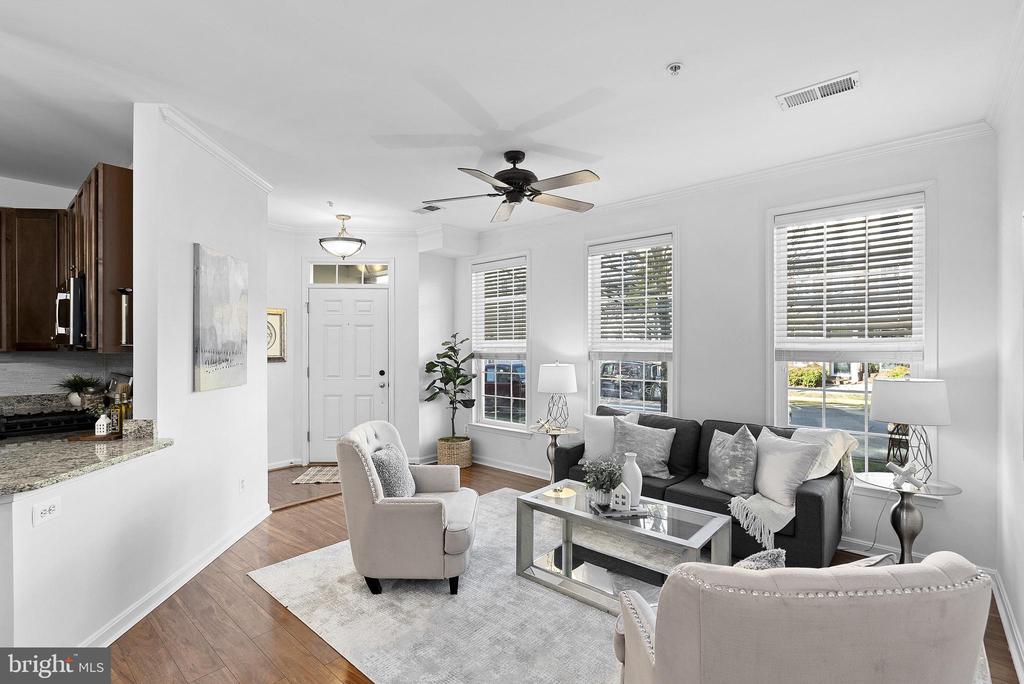 19324 DIAMOND LAKE DRIVE