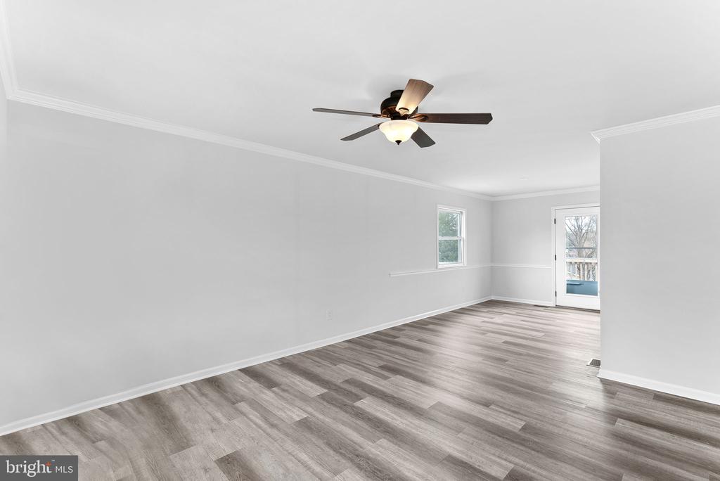 112 W BRIGHTON AVENUE