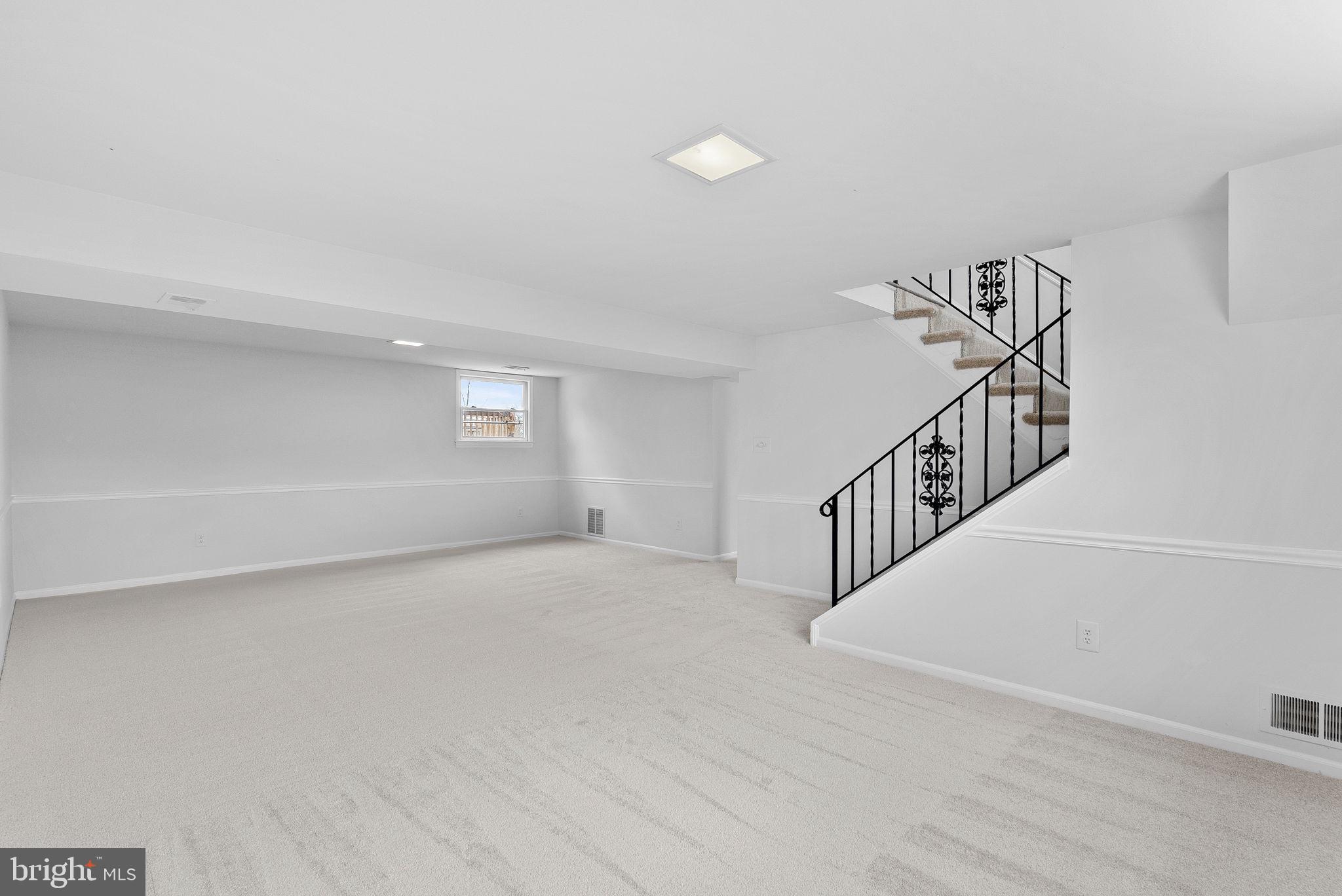 112 W BRIGHTON AVENUE