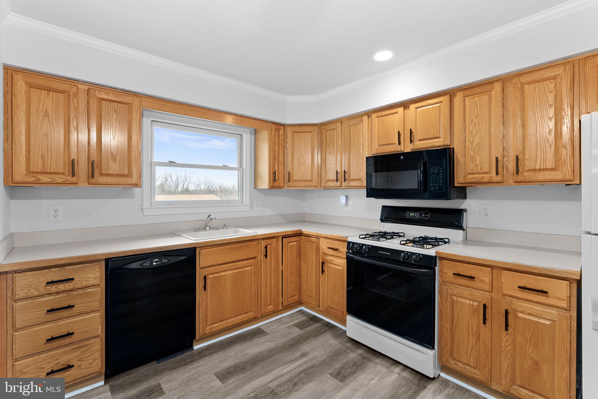 112 W BRIGHTON AVENUE