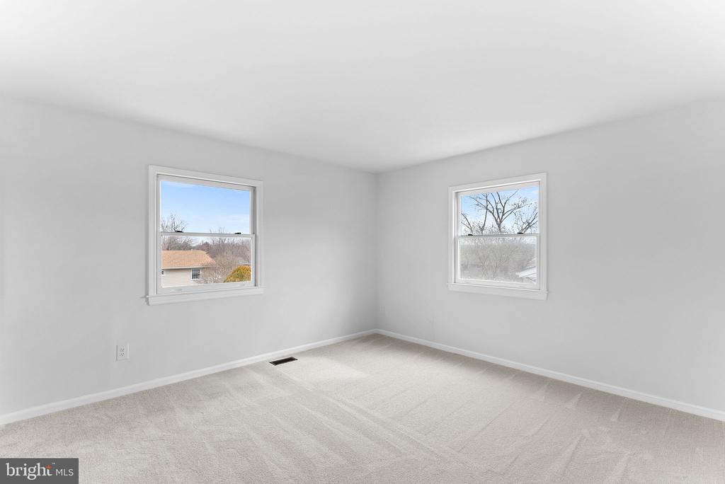 112 W BRIGHTON AVENUE