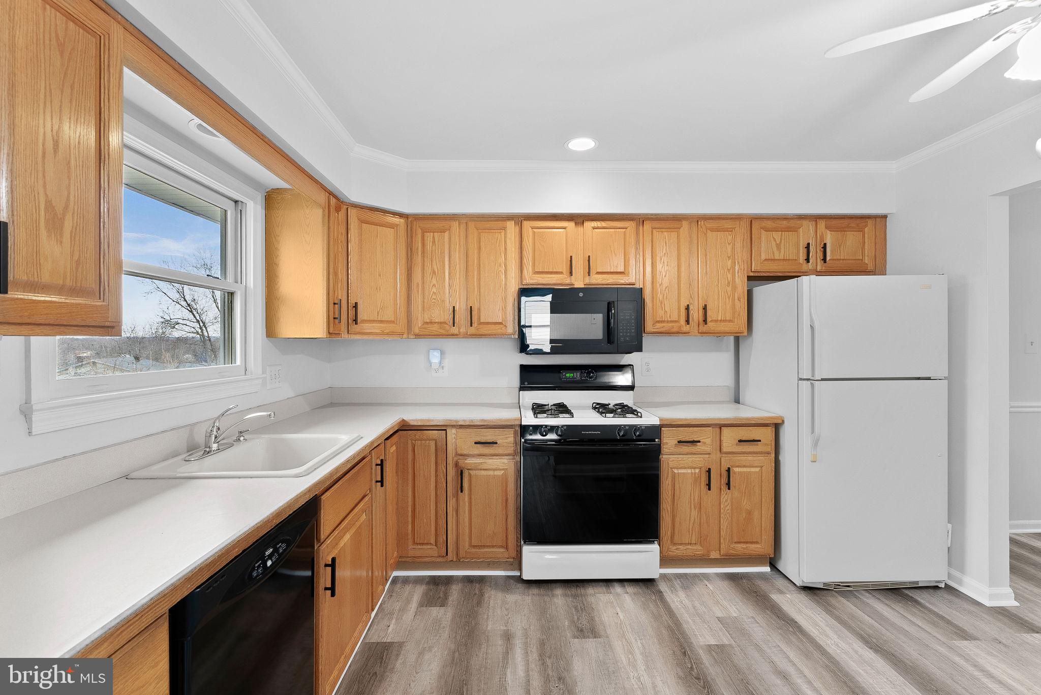 112 W BRIGHTON AVENUE