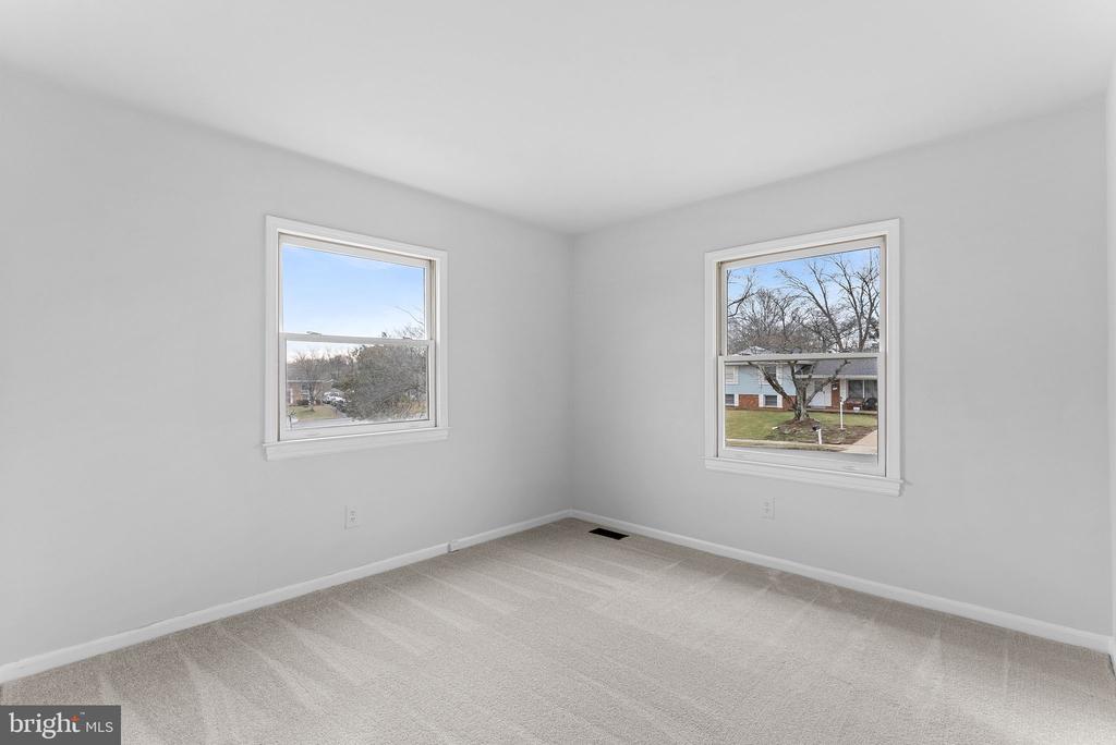 112 W BRIGHTON AVENUE