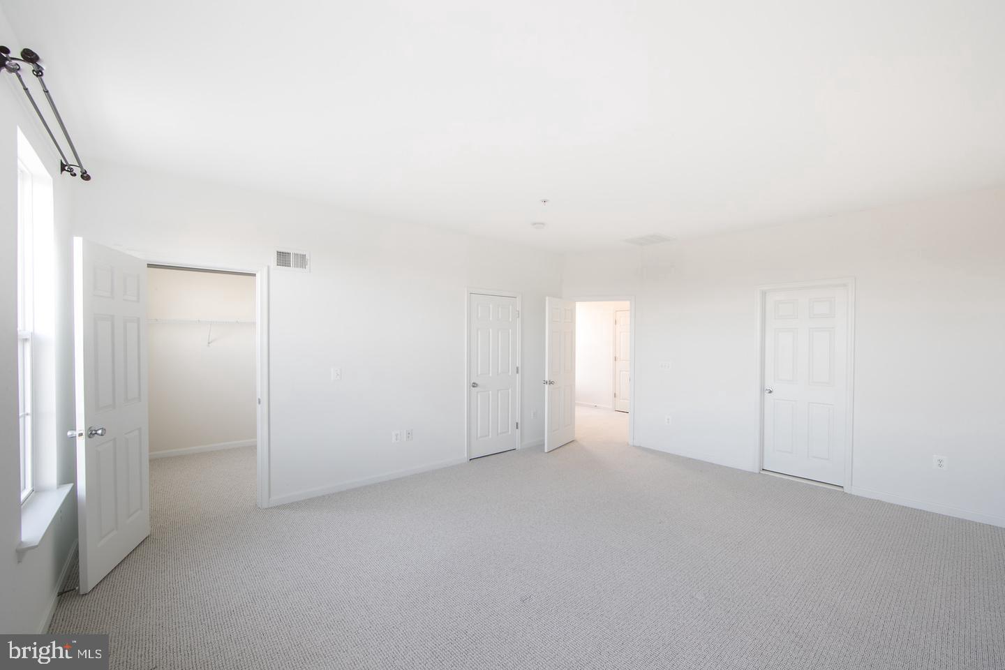 43871 CENTERGATE DRIVE