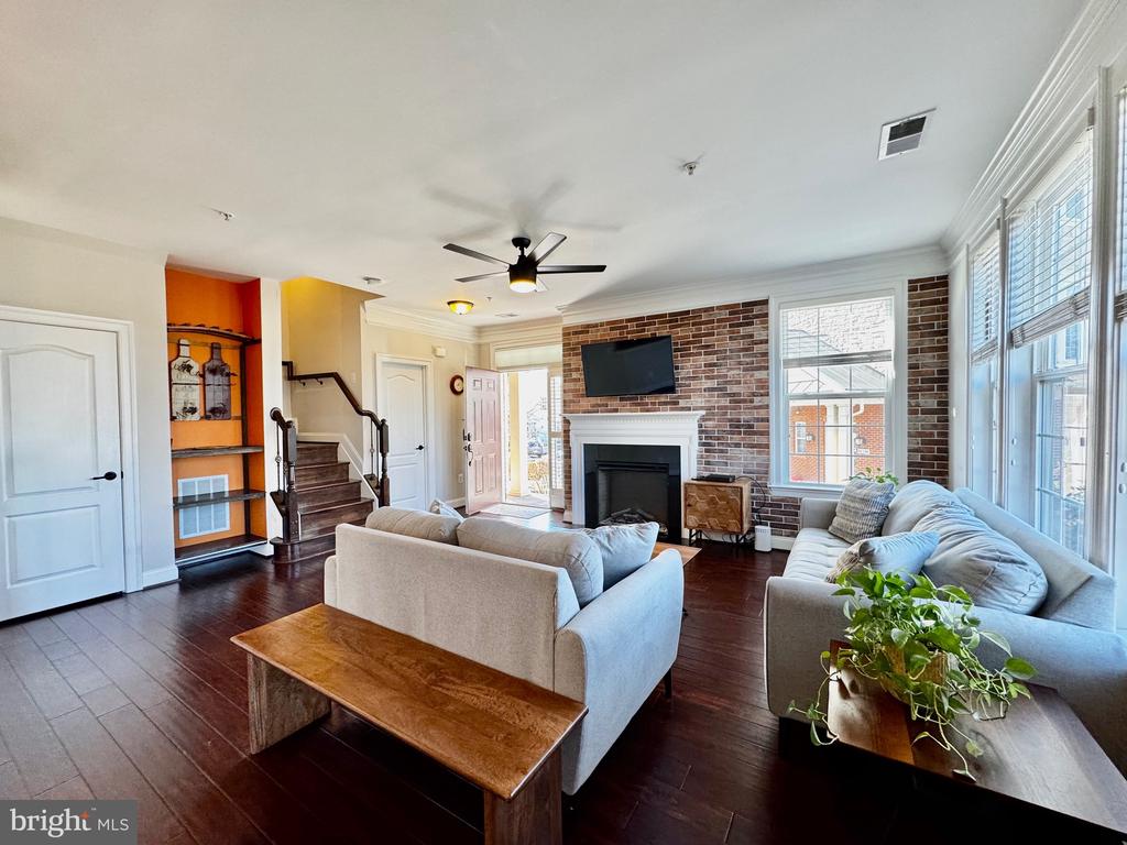 42562 WILDLY TERRACE