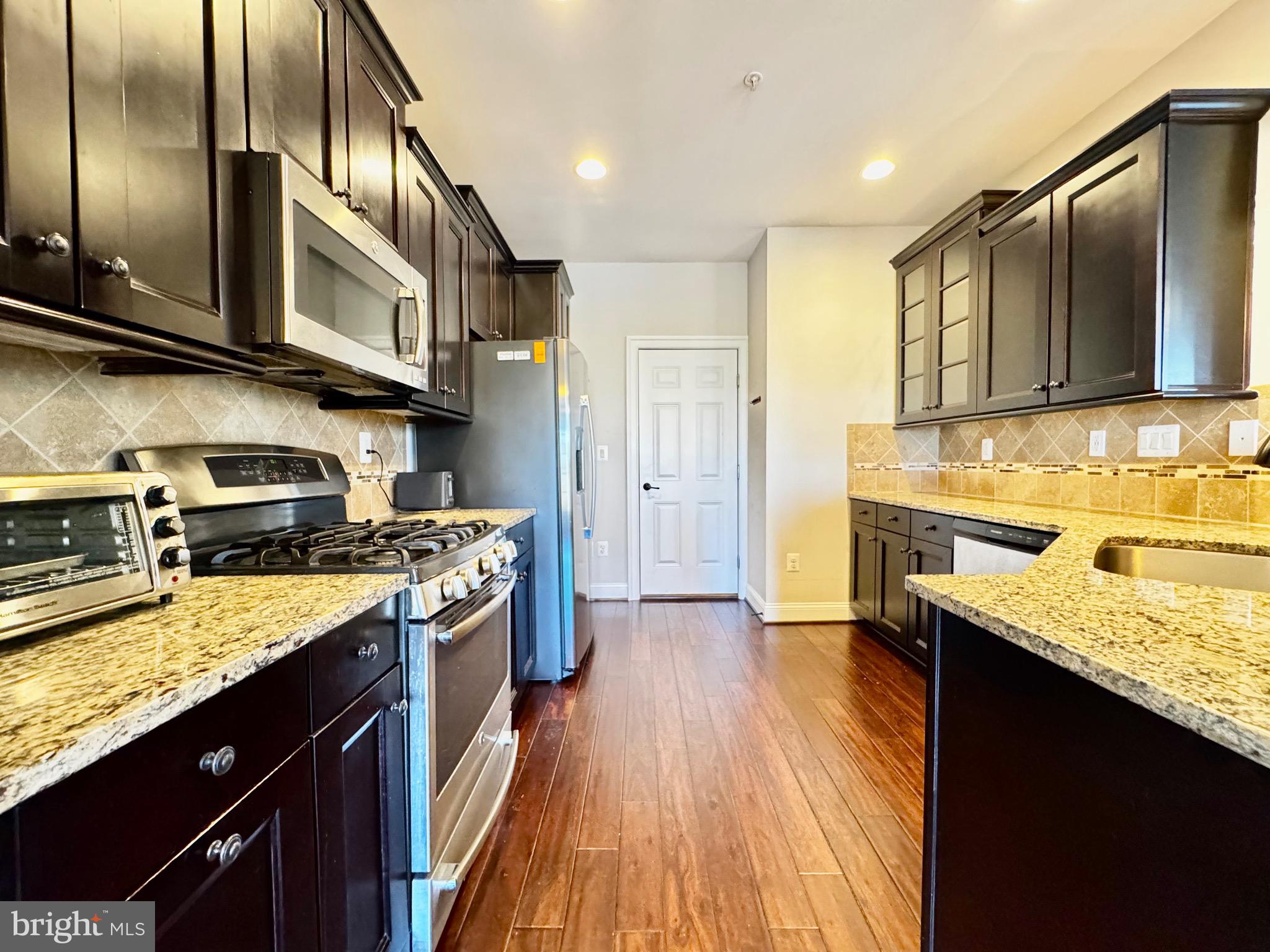 42562 WILDLY TERRACE