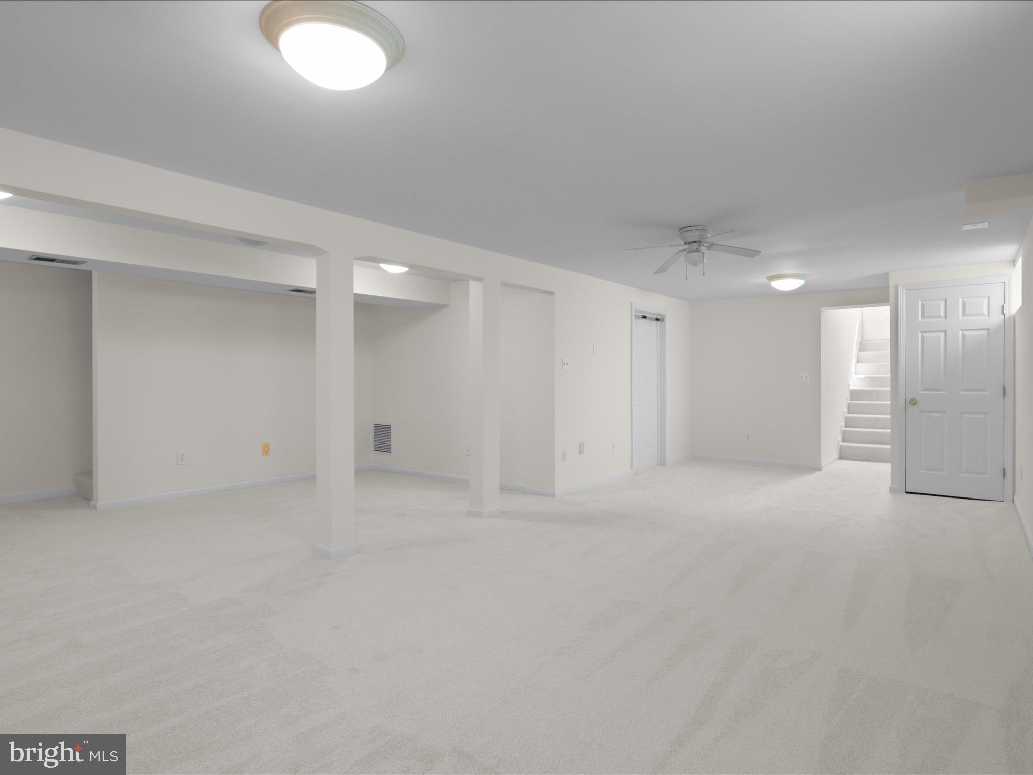 216 CATOCTIN CIRCLE NE