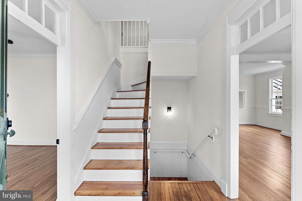 15570 SECOND STREET
