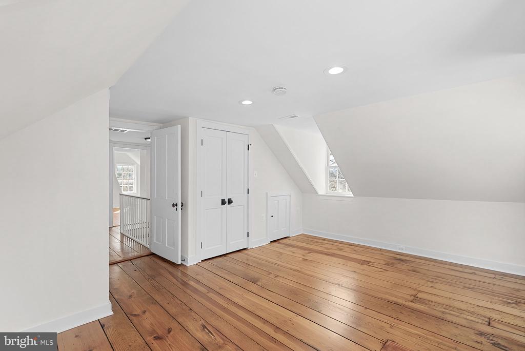 15570 SECOND STREET