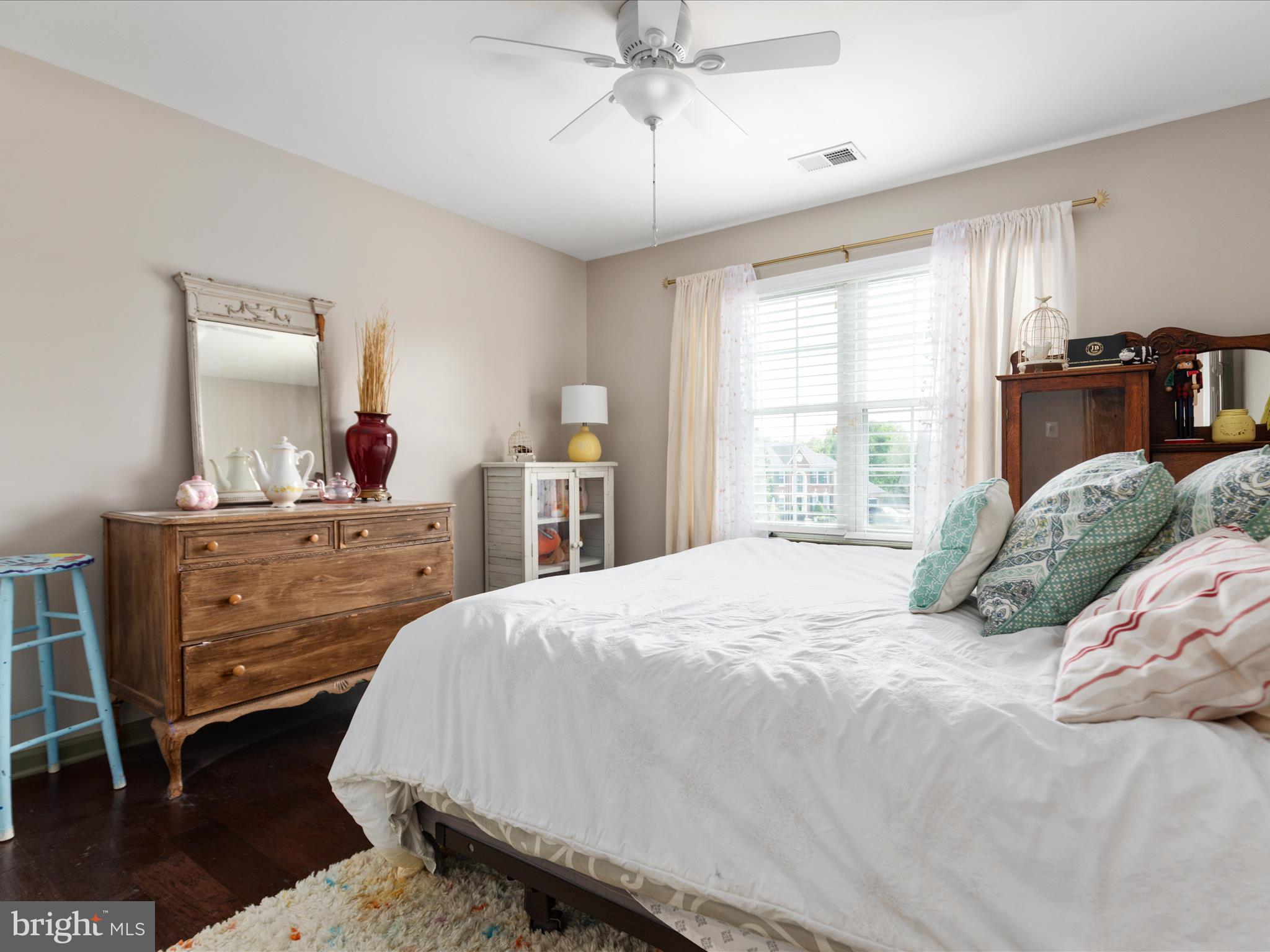 43876 GLENHAZEL DRIVE