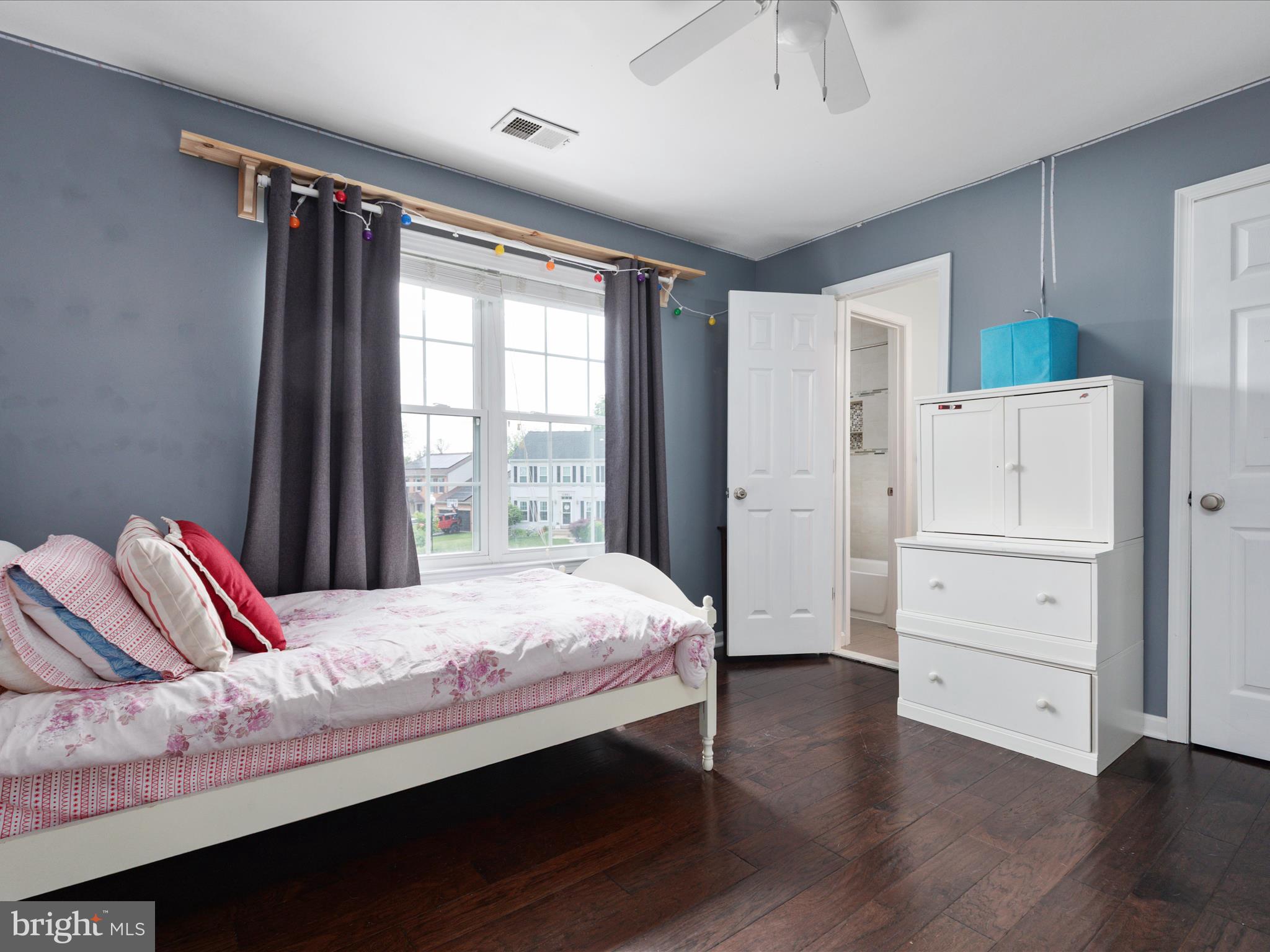 43876 GLENHAZEL DRIVE