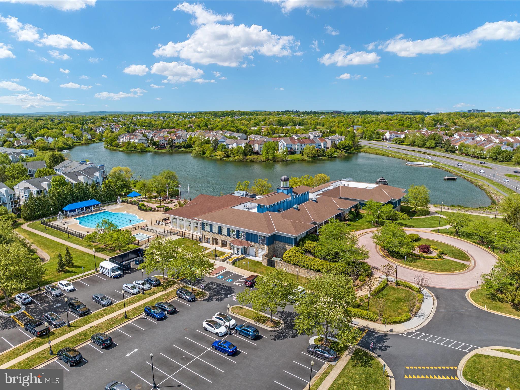 43876 GLENHAZEL DRIVE