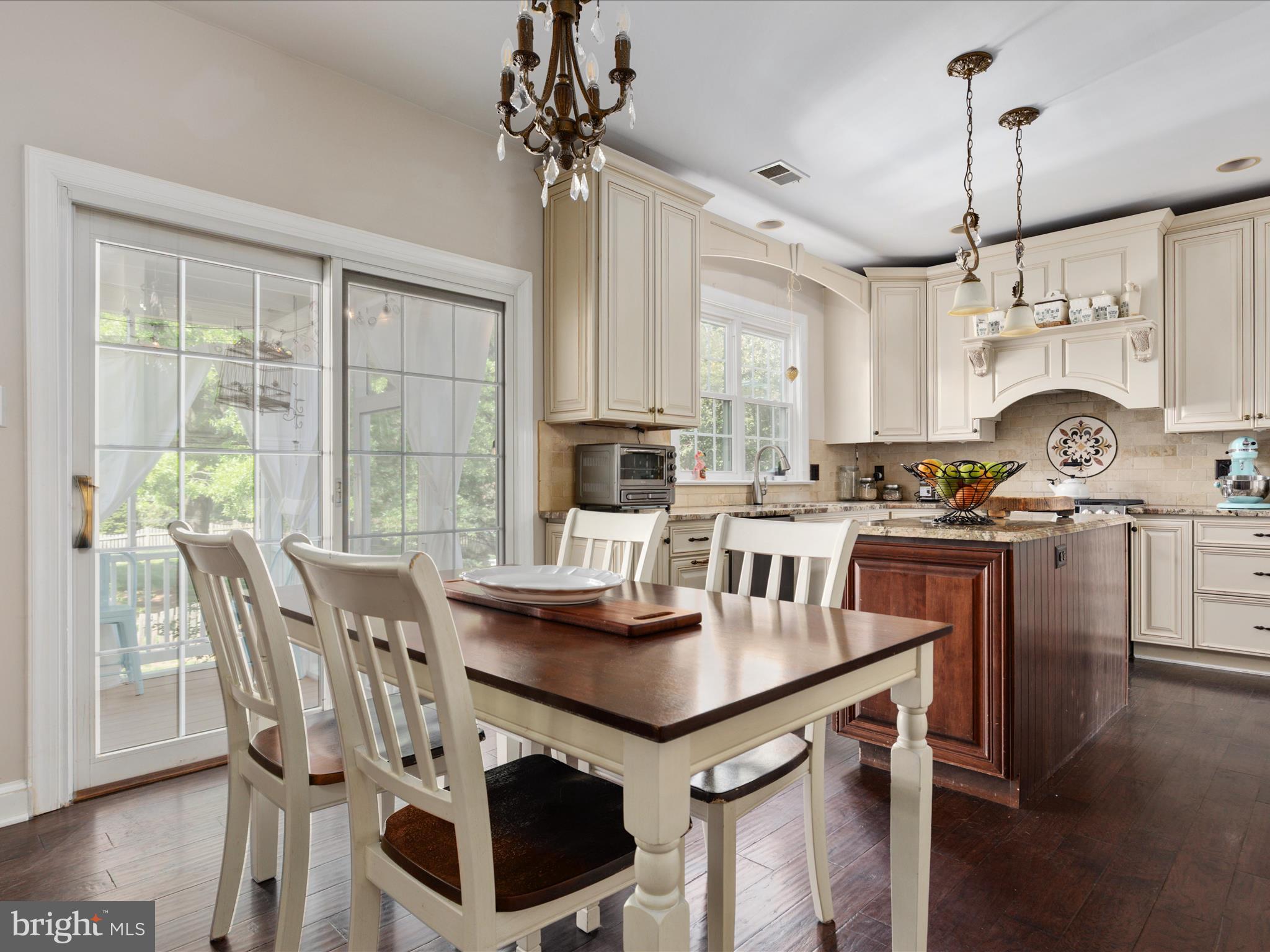 43876 GLENHAZEL DRIVE