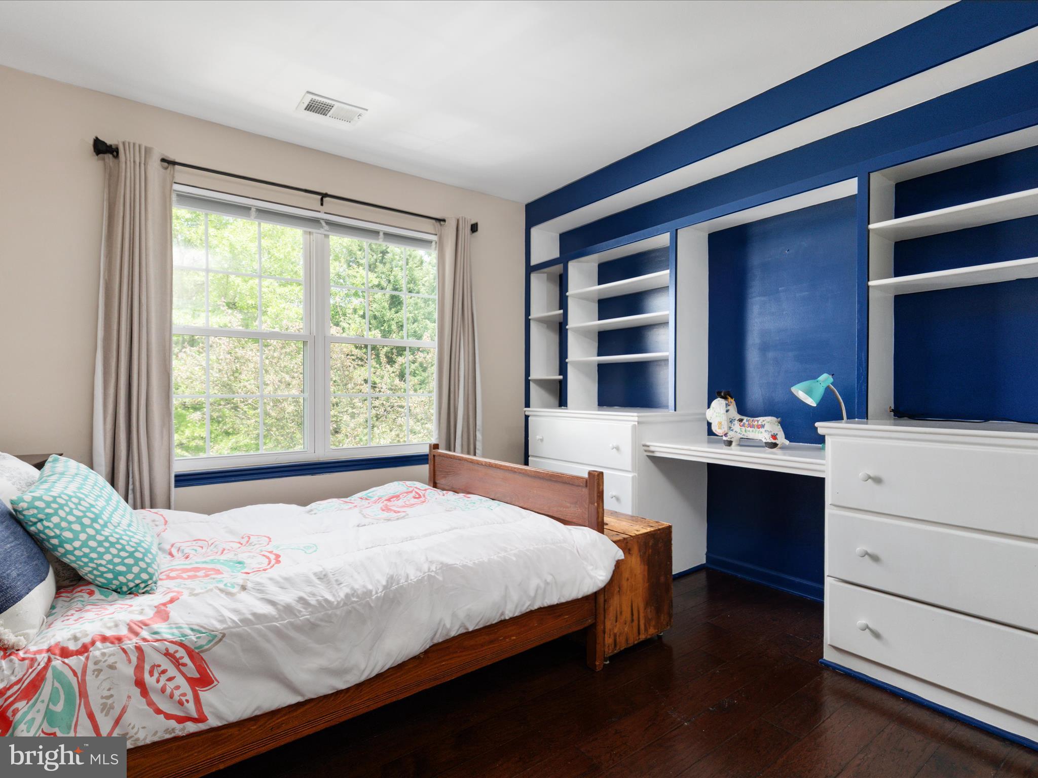 43876 GLENHAZEL DRIVE