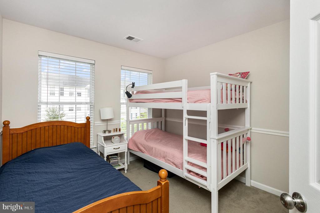 35869 DEVON PARK SQUARE