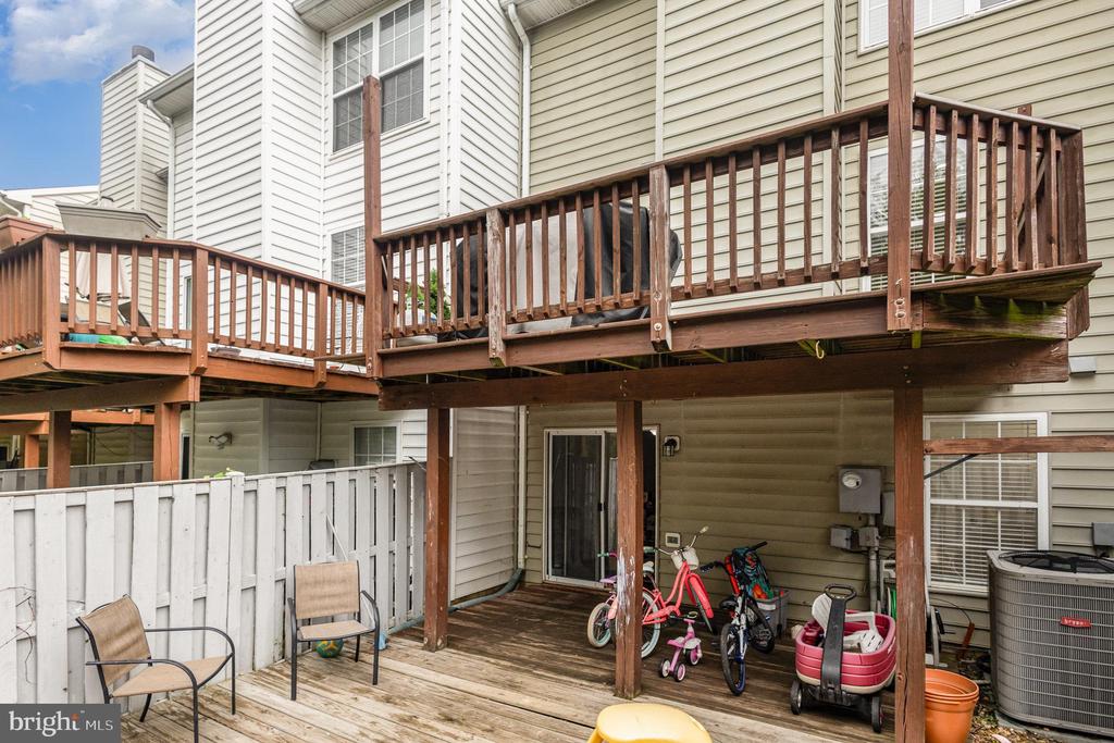 35869 DEVON PARK SQUARE