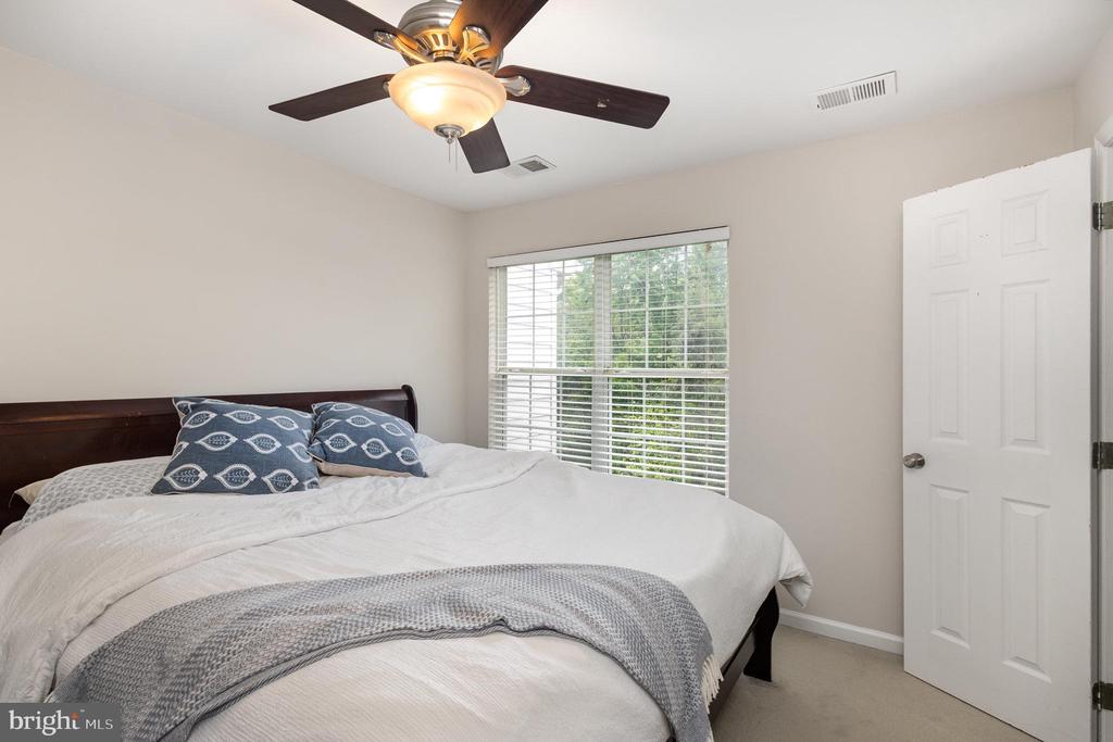 35869 DEVON PARK SQUARE
