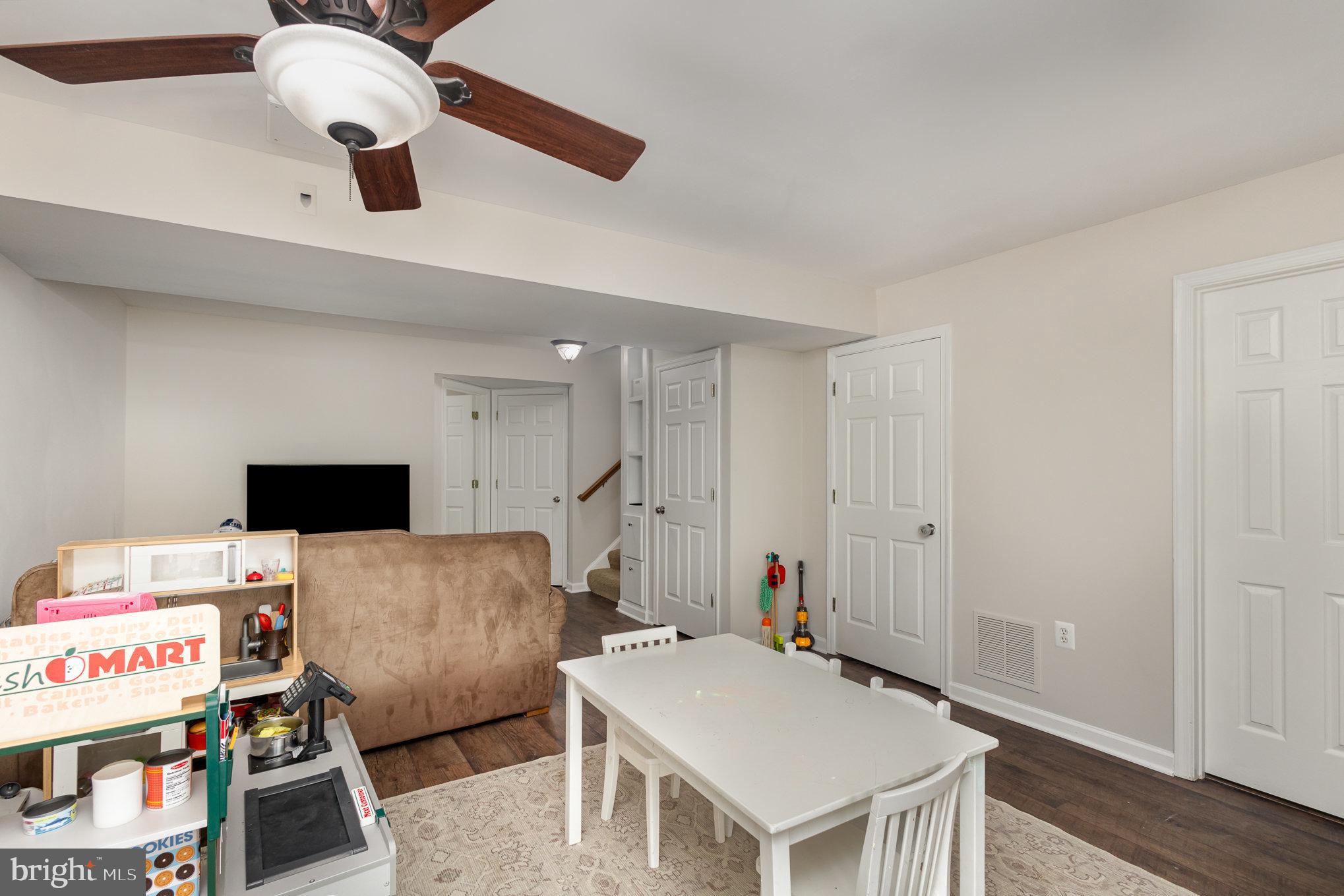 35869 DEVON PARK SQUARE