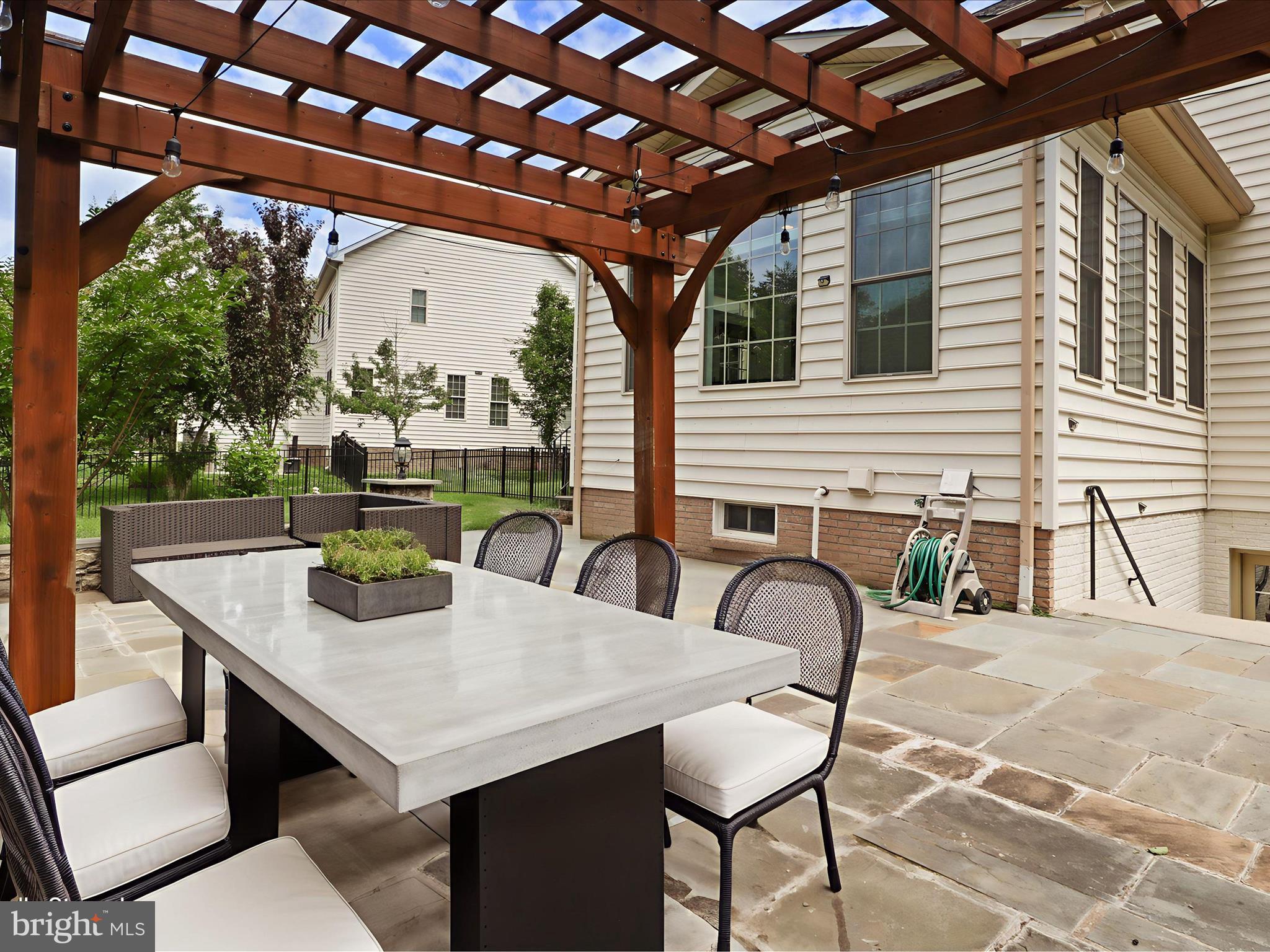 42177 BUNKER WOODS PLACE